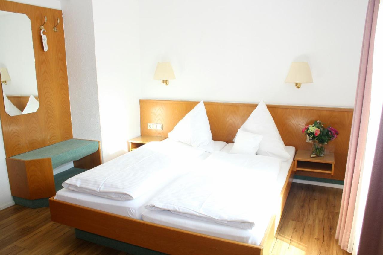 Hotel Landgasthof Gruener Baum Hochdorf エクステリア 写真