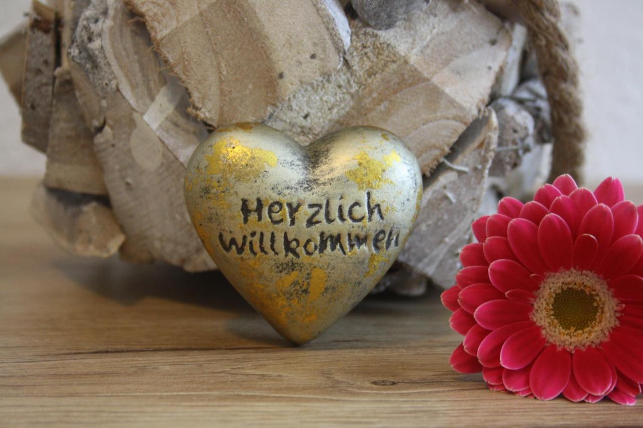 Hotel Landgasthof Gruener Baum Hochdorf エクステリア 写真