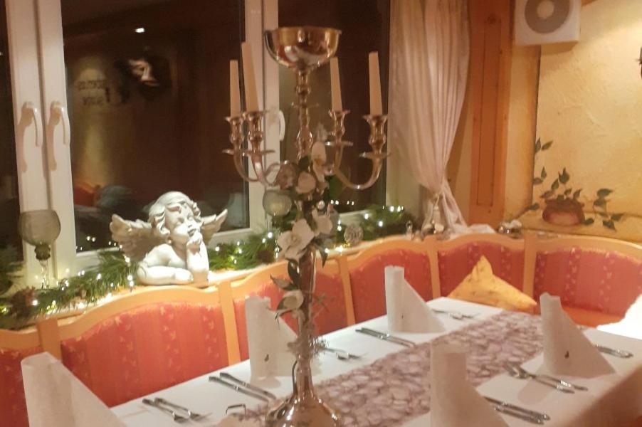 Hotel Landgasthof Gruener Baum Hochdorf エクステリア 写真